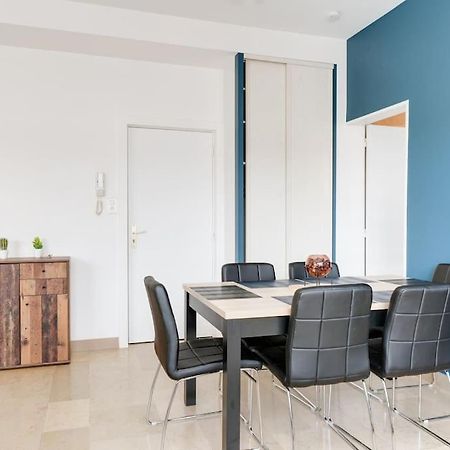 Superbe Appartement A Une Minute A Pied De La Gare Epinal Exterior photo